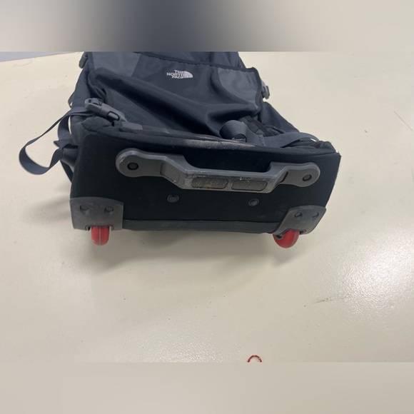 The North Face Black carry on - Picture 3 of 7